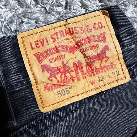 Levi 505 42x32 Black Jeans - Picture 4 of 4